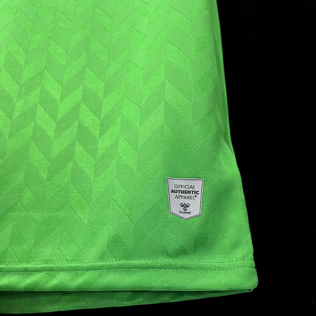 2324 Betis Maillot Extérieur miniature 5