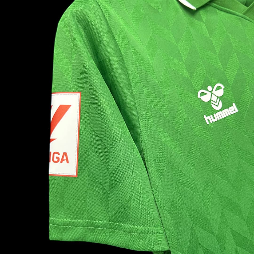 2324 Betis Maillot Extérieur miniature 6