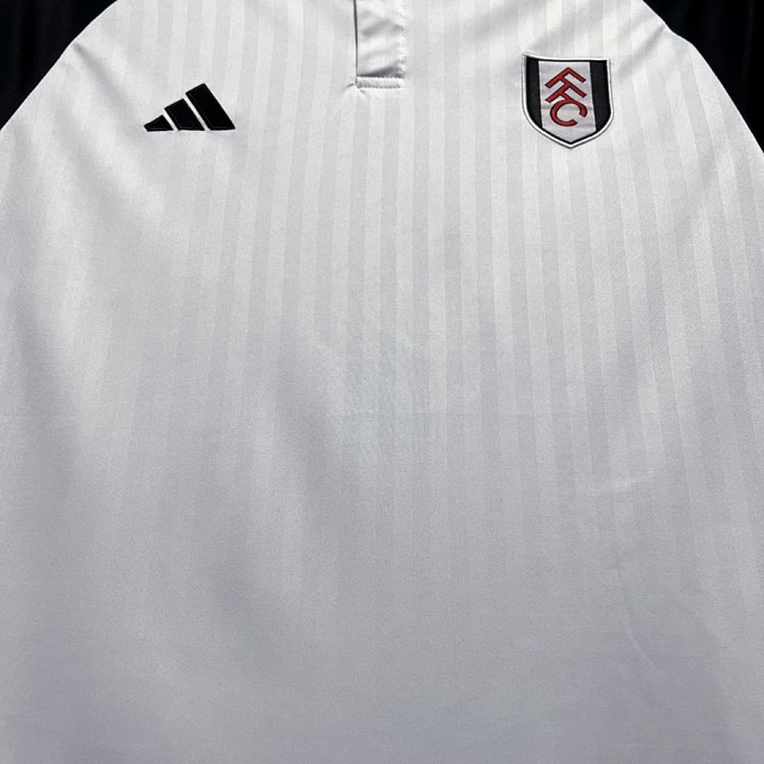2324 Fulham Maillot Domicile miniature 4