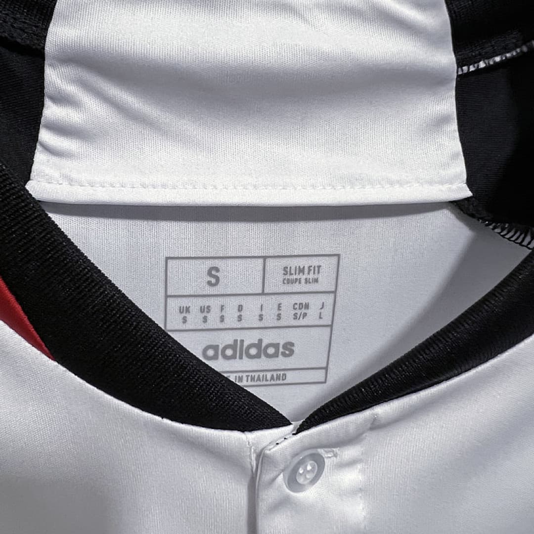 2324 Fulham Maillot Domicile miniature 8