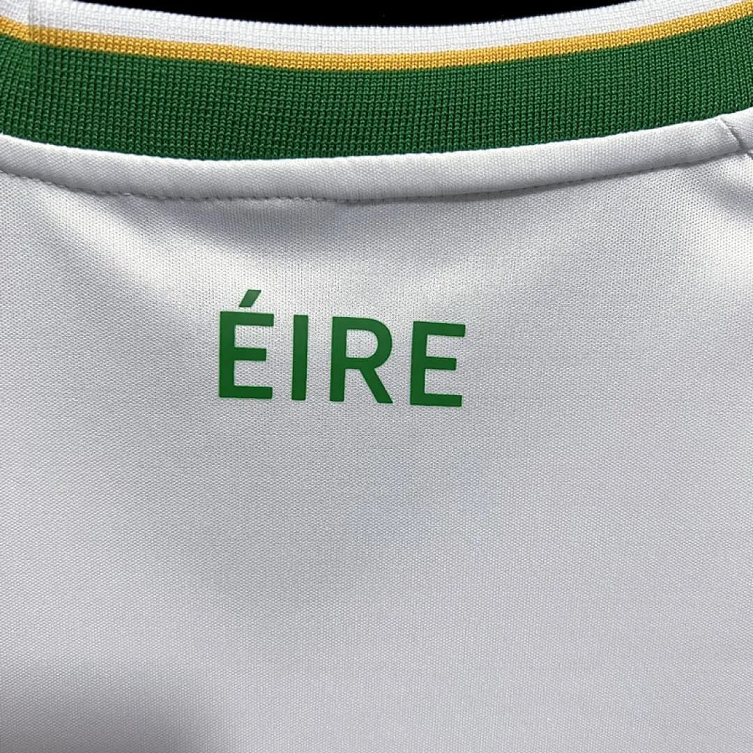 2324 Ireland Maillot Extérieur miniature 2