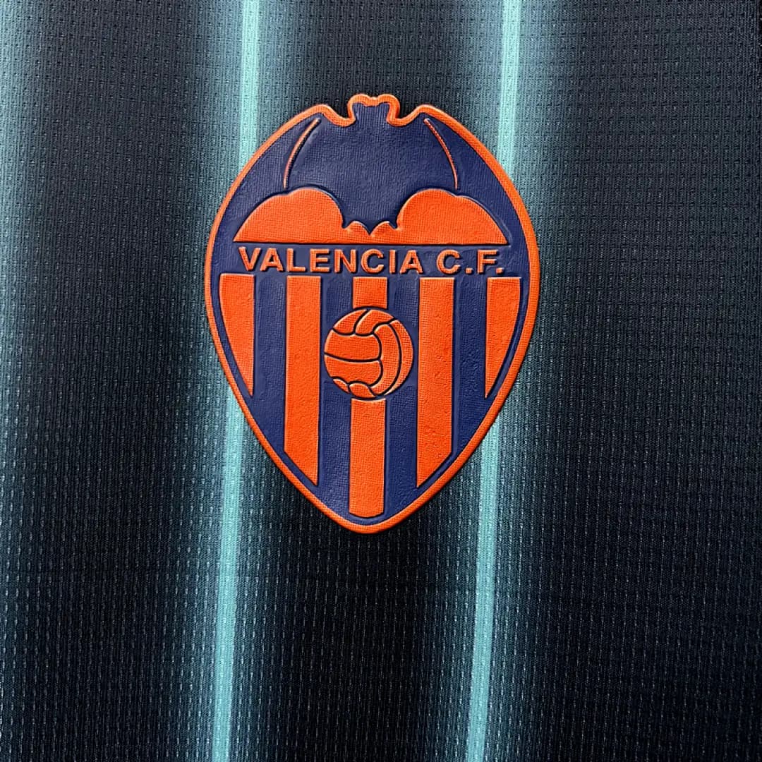 2324 Valencia Maillot Extérieur miniature 2
