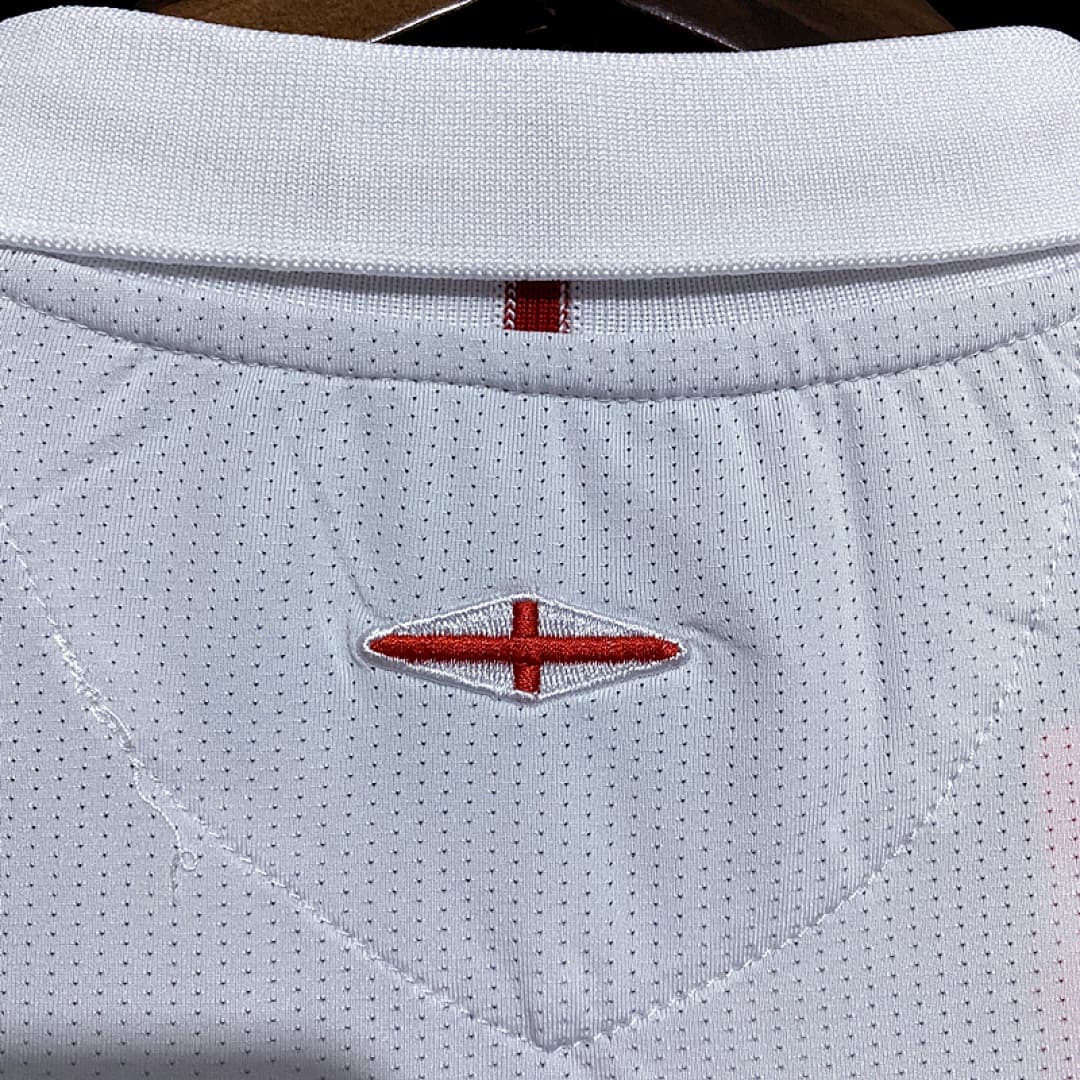Angleterre Maillot Domicile Retro 2005 miniature 3