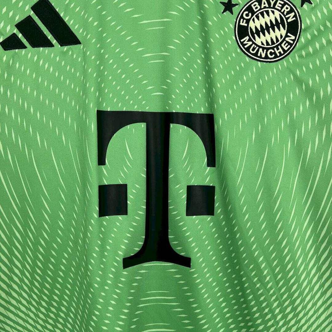 Bayern Munich Gardien Domicile miniature 5