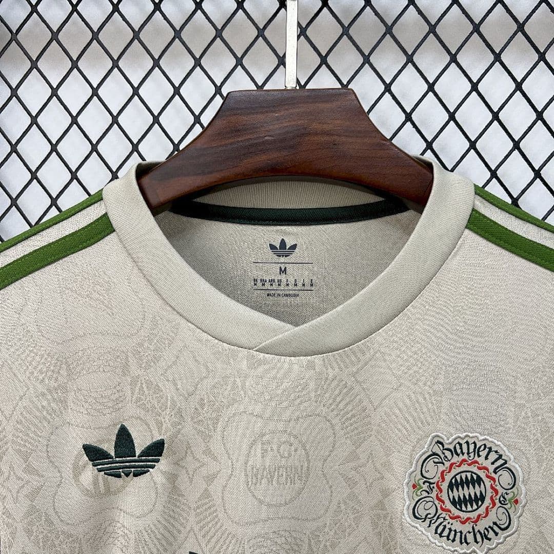 Bayern Munich Maillot Domicile 2025-2026 miniature 8