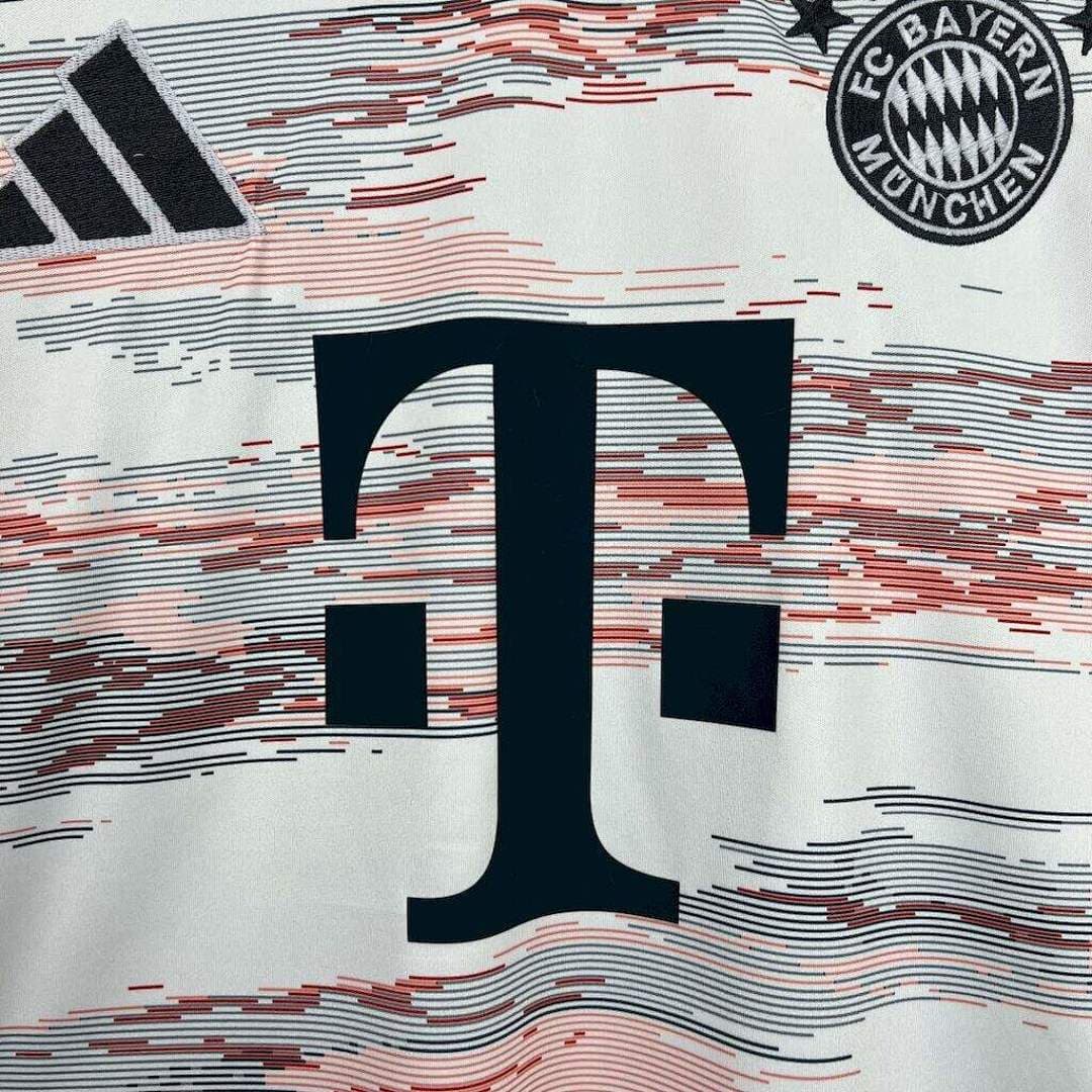 Bayern Munich Maillot Extérieur miniature 3