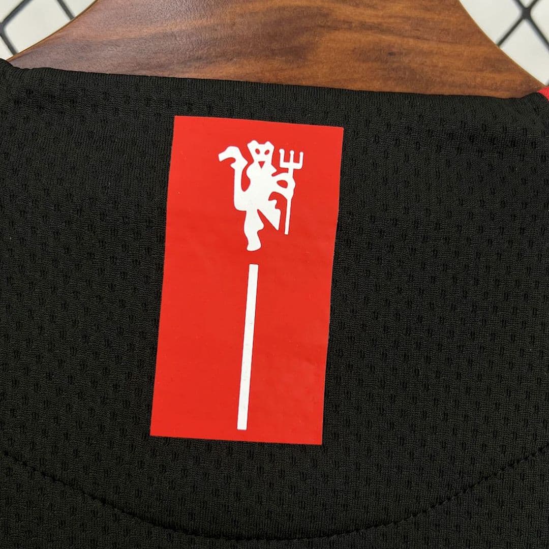 Manchester United Maillot Third Retro miniature 8