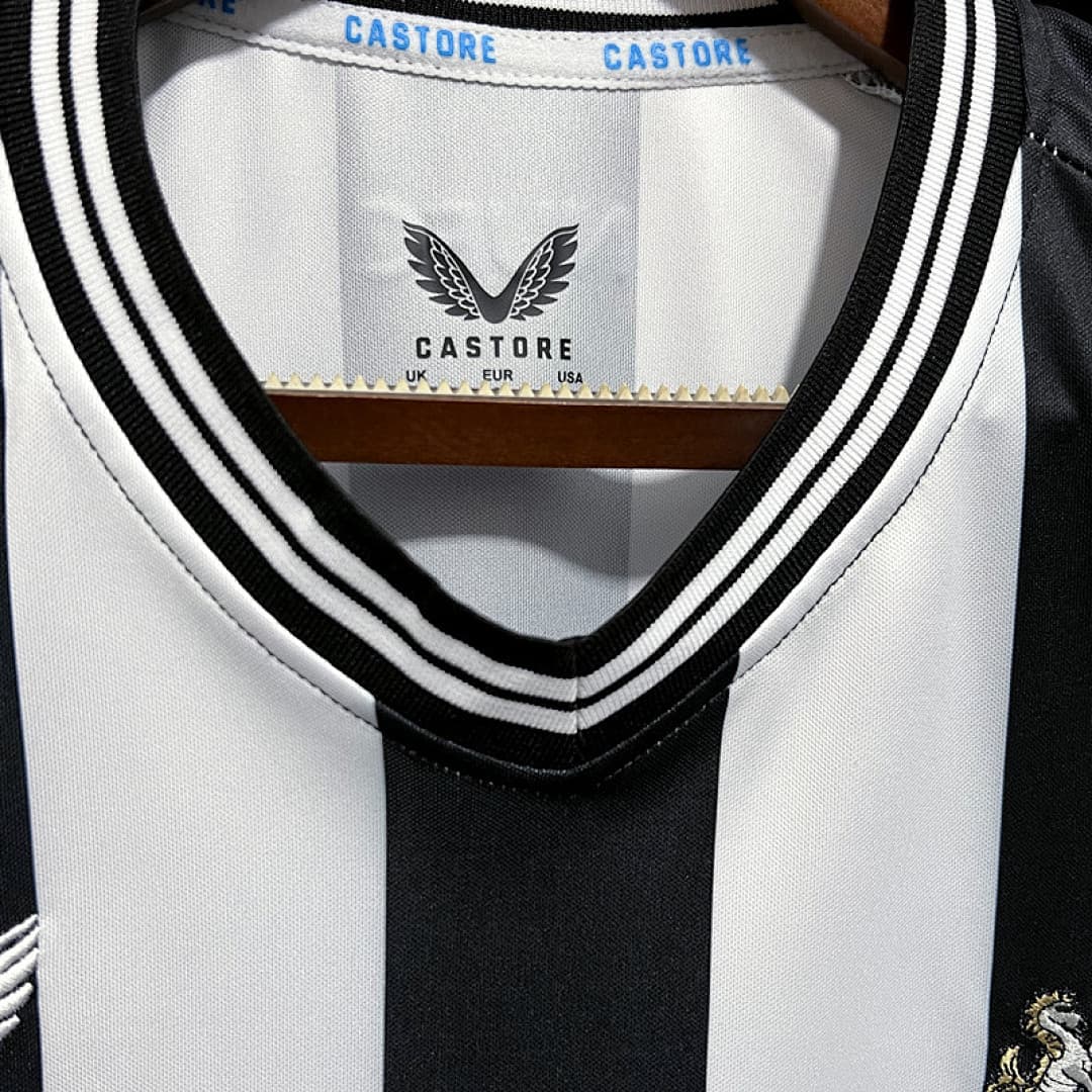 Newcastle Maillot Domicile miniature 3