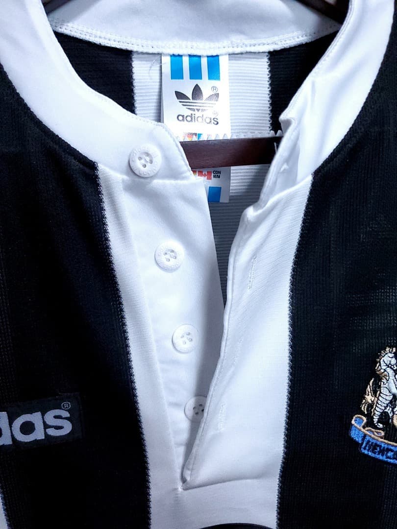 Newcastle Maillot Domicile Retro 1995-1997 miniature 10