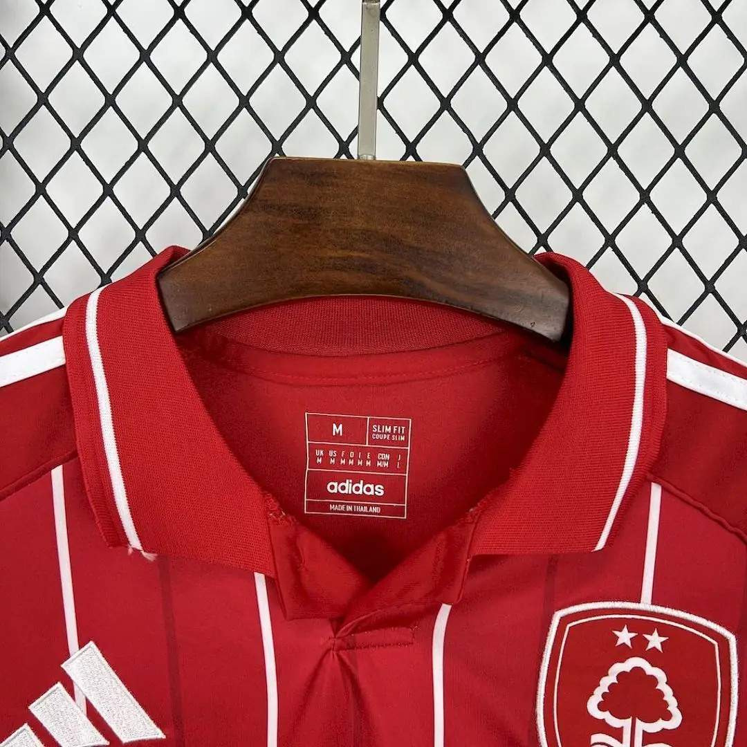 Nottingham Forest 2025-2026 Maillot Domicile miniature 2