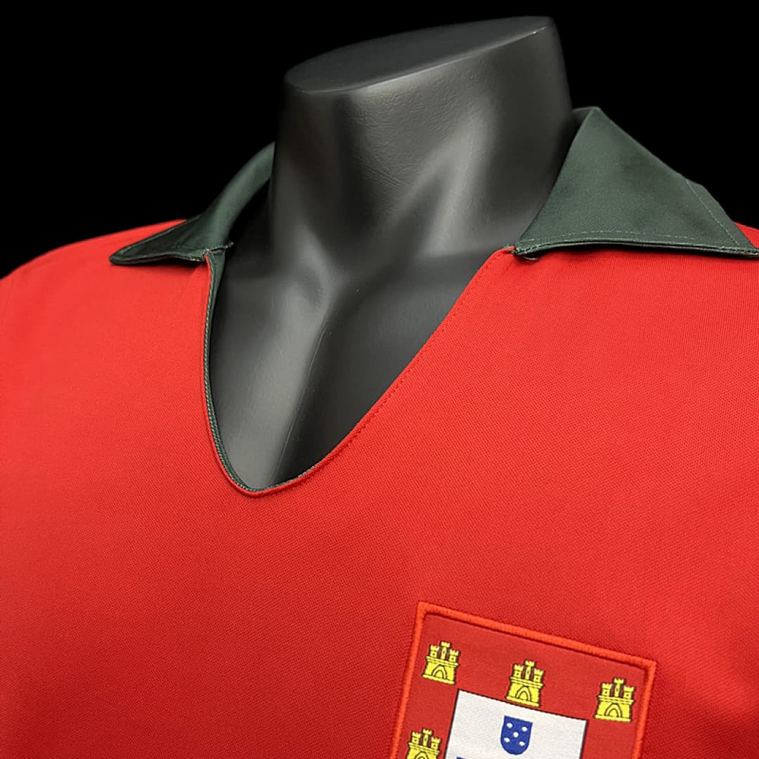 Portugal Maillot Domicile Retro 1972 miniature 3