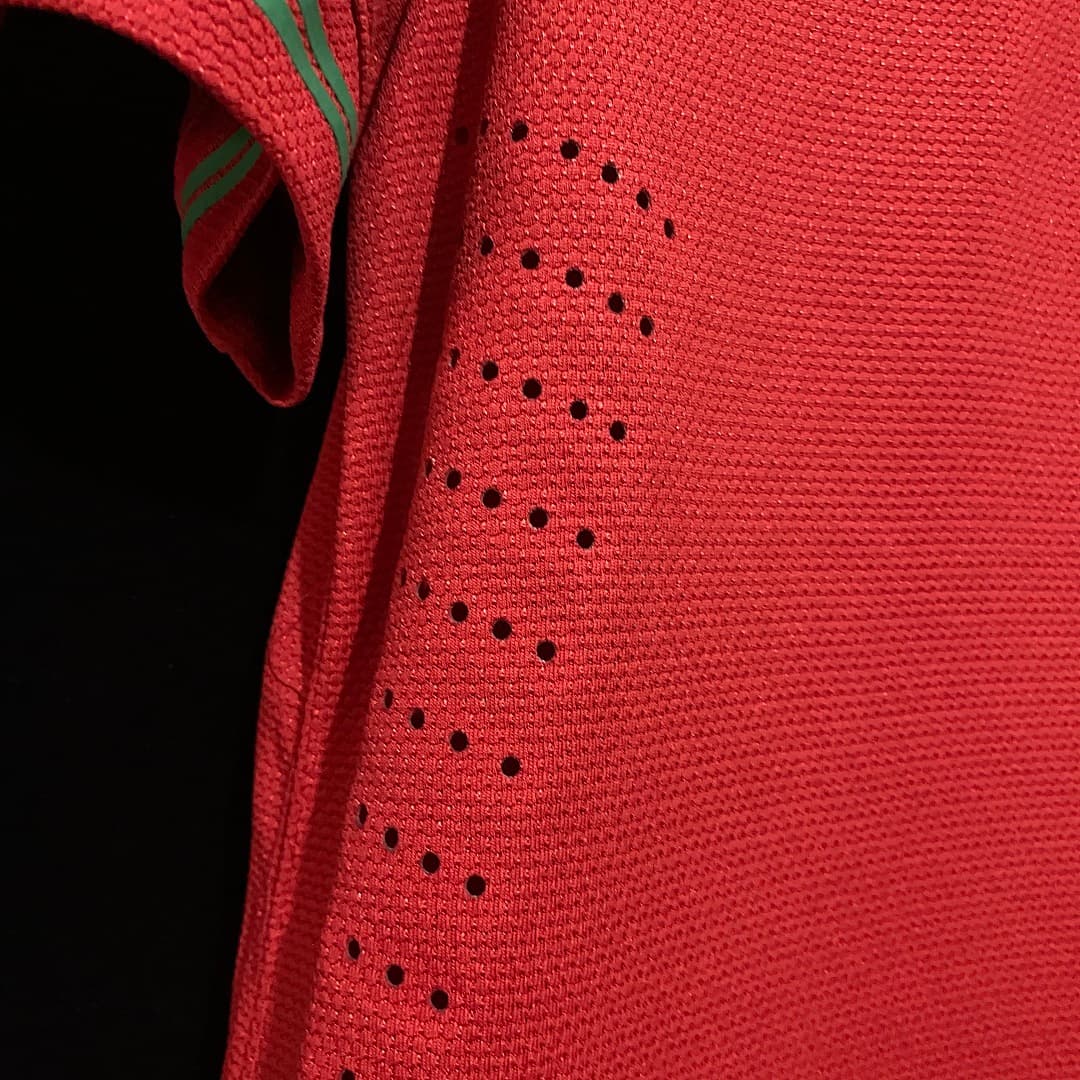 Portugal Maillot Domicile Retro 2012 miniature 5