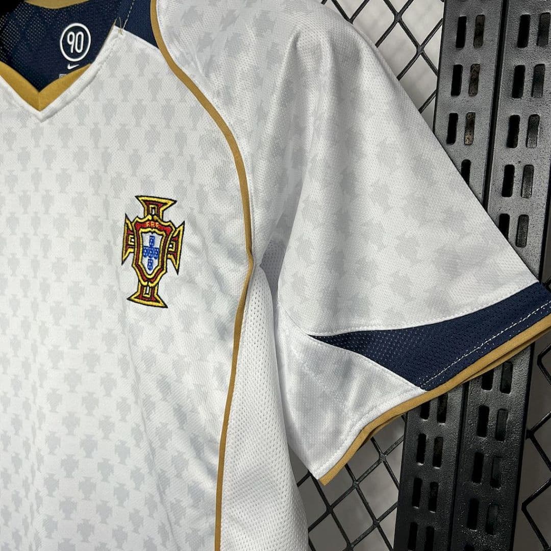 Portugal Maillot Extérieur Retro 2004 miniature 5