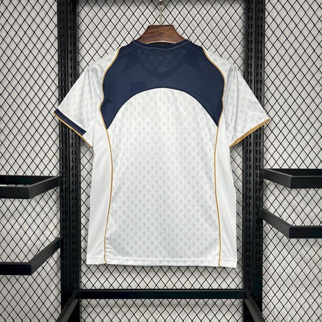 Portugal Maillot Extérieur Retro 2004 miniature 7