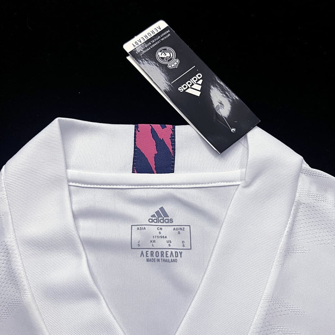 Real Madrid Maillot Domicile Retro 2021 miniature 7