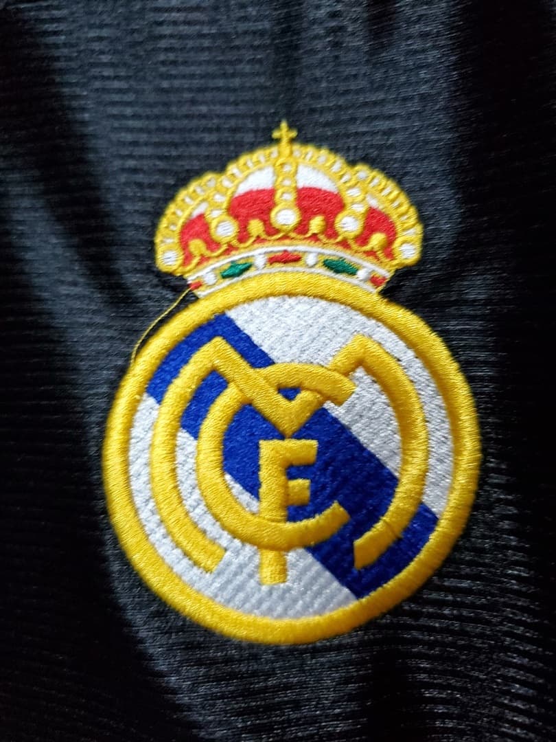 Real Madrid Maillot Extérieur Retro 1998-1999 miniature 10