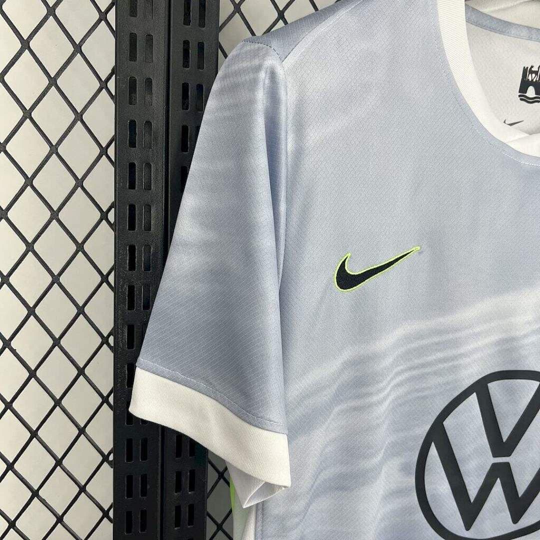 Wolfsburg 2025-2026 Maillot Extérieur miniature 7