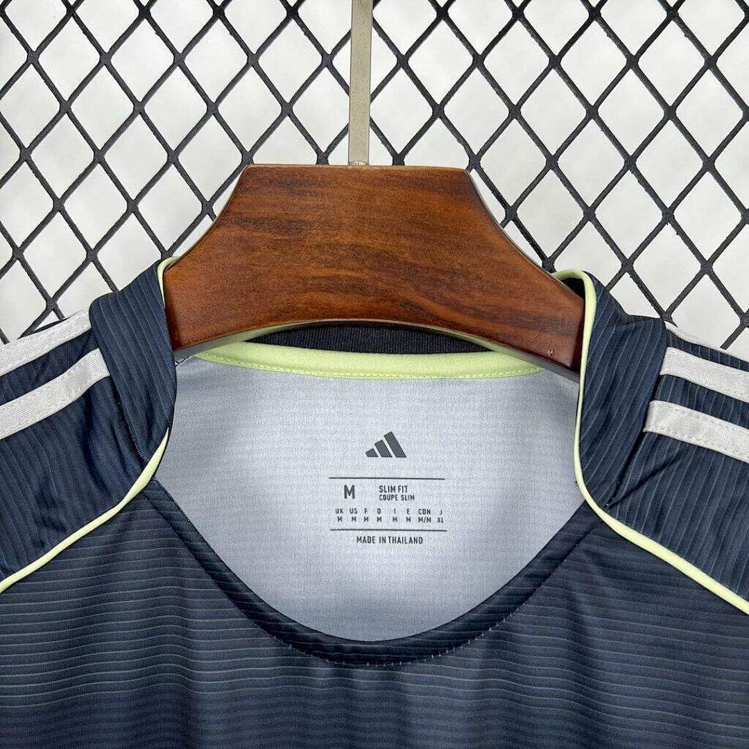 Real Madrid Maillot Exterieur Manches Longues miniature 2