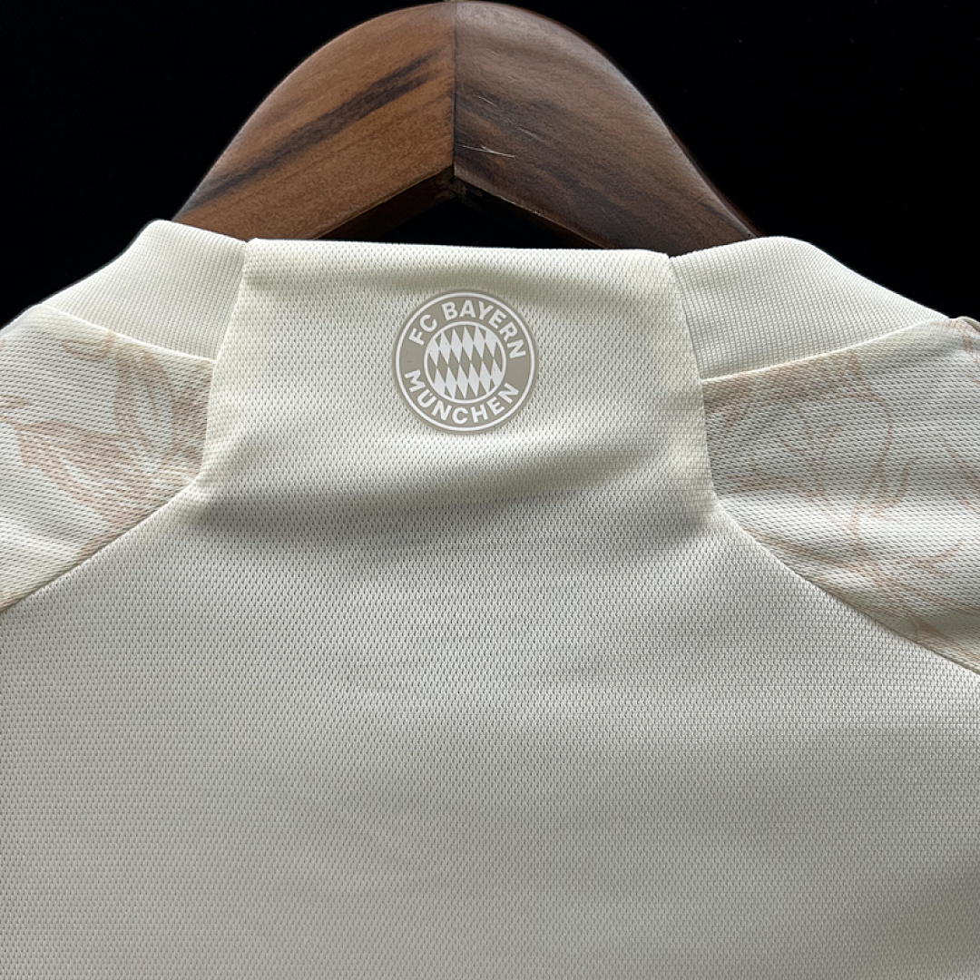 Bayern Munich Maillot Third miniature 8