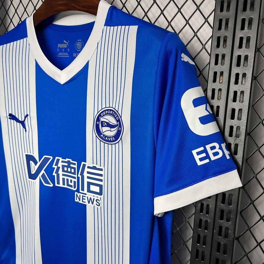 Deportivo Alaves 2024-2025 Maillot Domicile miniature 2