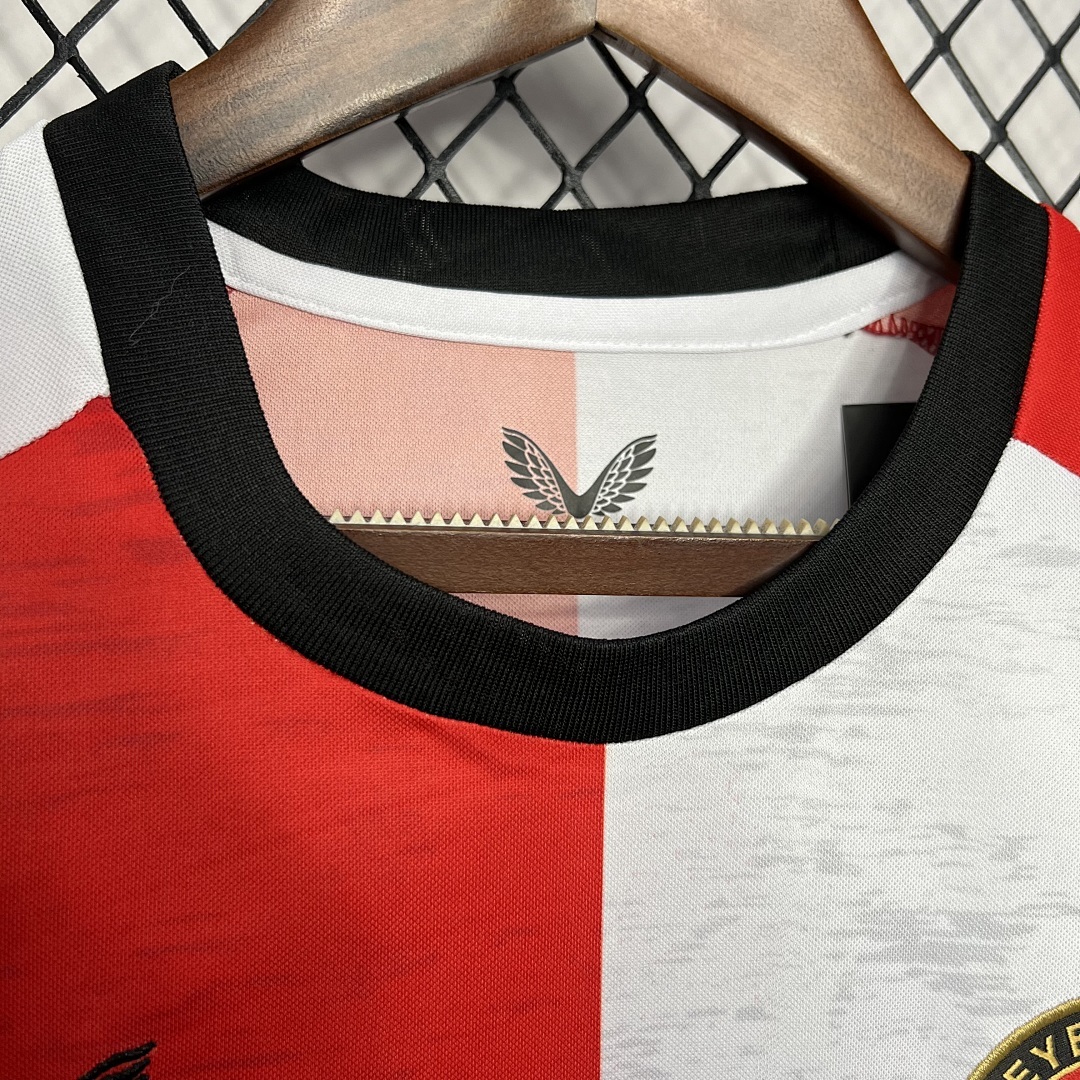 Feyenoord Rotterdam 2024-2025 Maillot Domicile miniature 4