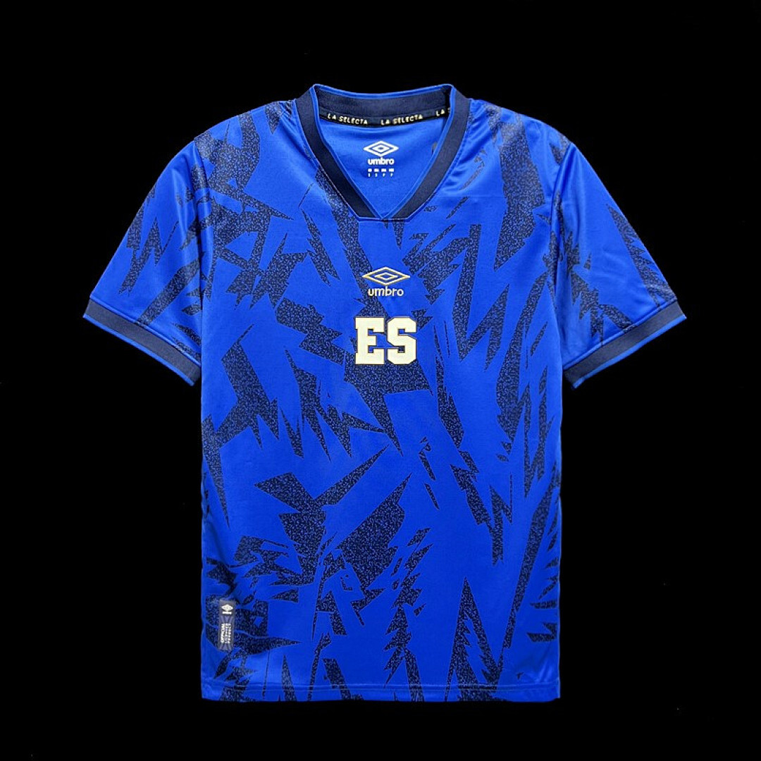 2324 El Salvador Maillot Domicile