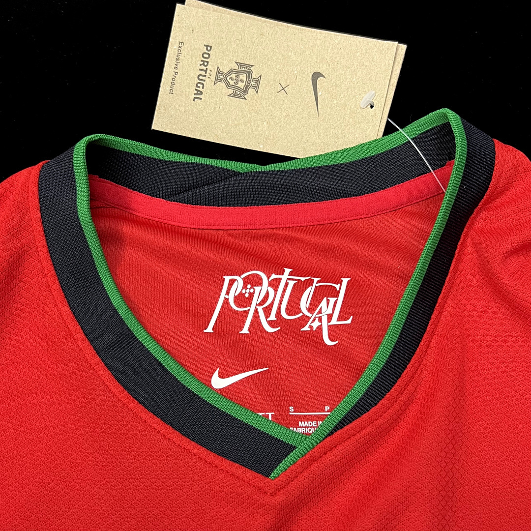 Portugal Maillot Domicile miniature 2