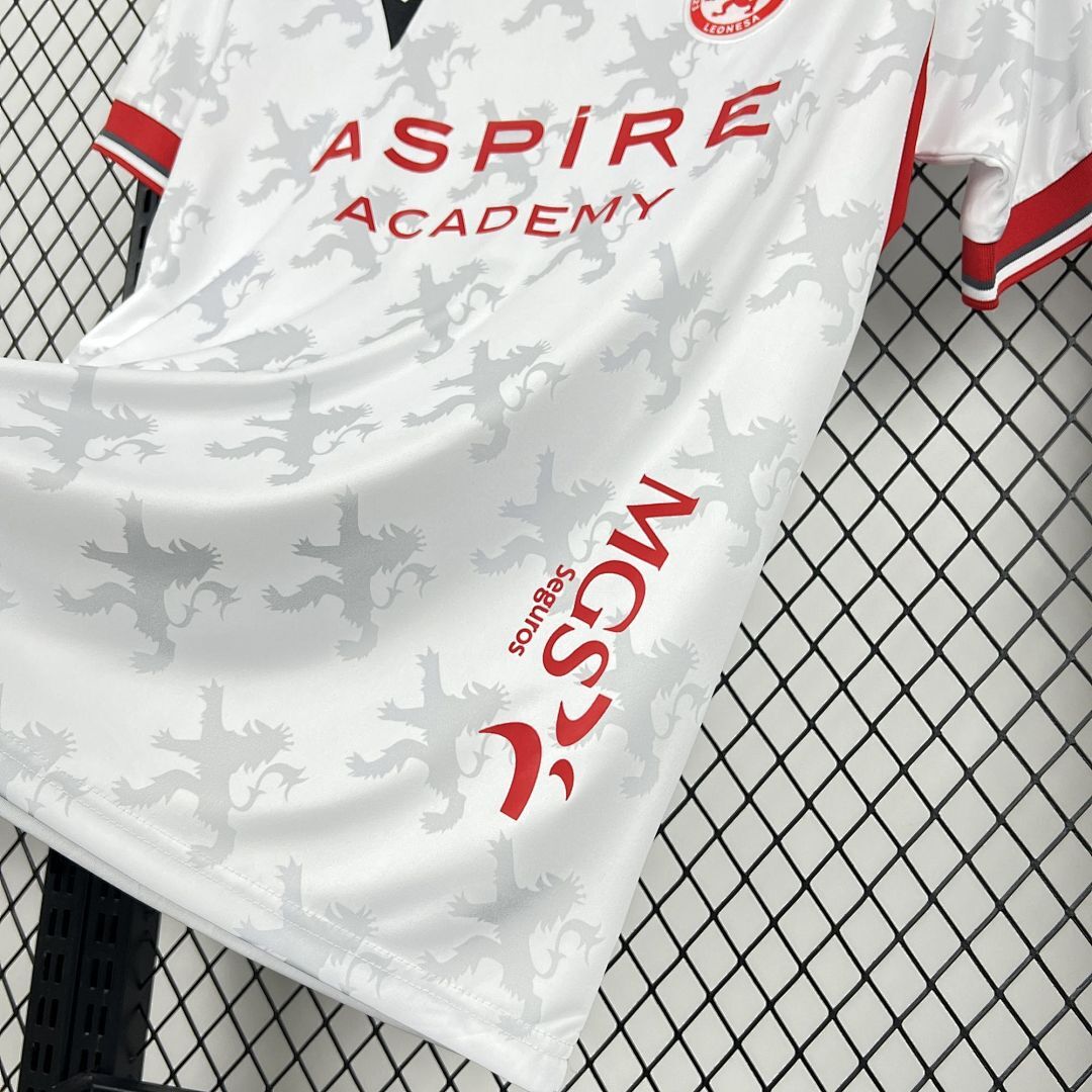 Cultural Leonesa Maillot Domicile 2025-2026 miniature 4