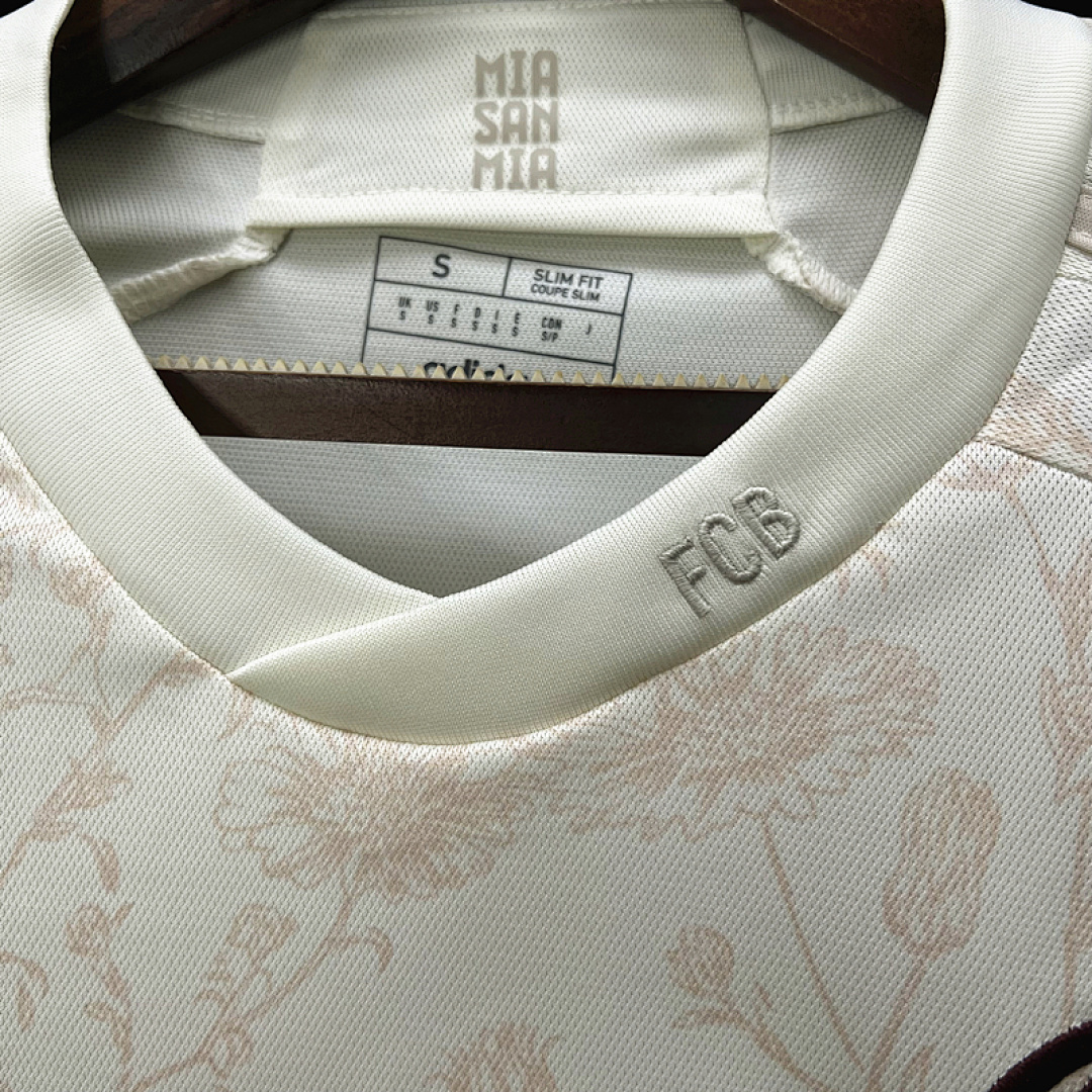 Bayern Munich Maillot Third miniature 3