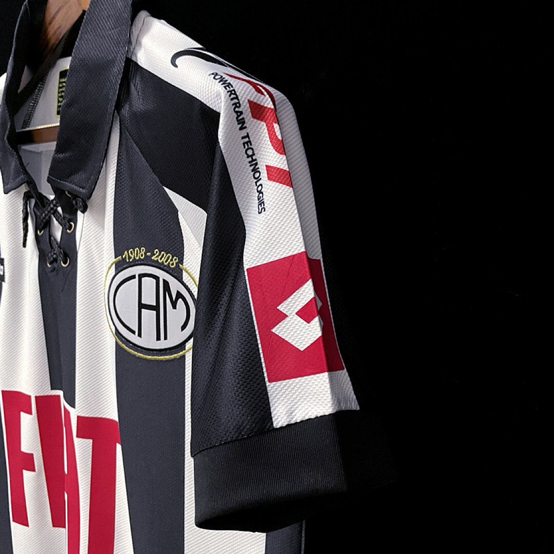 A definir Maillot Domicile Edition Speciale Retro 2008 miniature 17