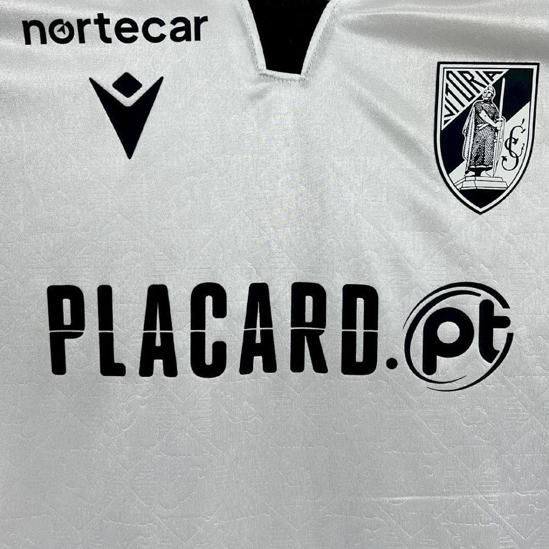 Vitoria De Guimaraes Maillot Domicile 2025-2026 miniature 7