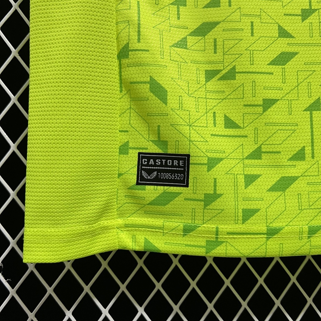 2324 Wolves Maillot Exterieur miniature 6