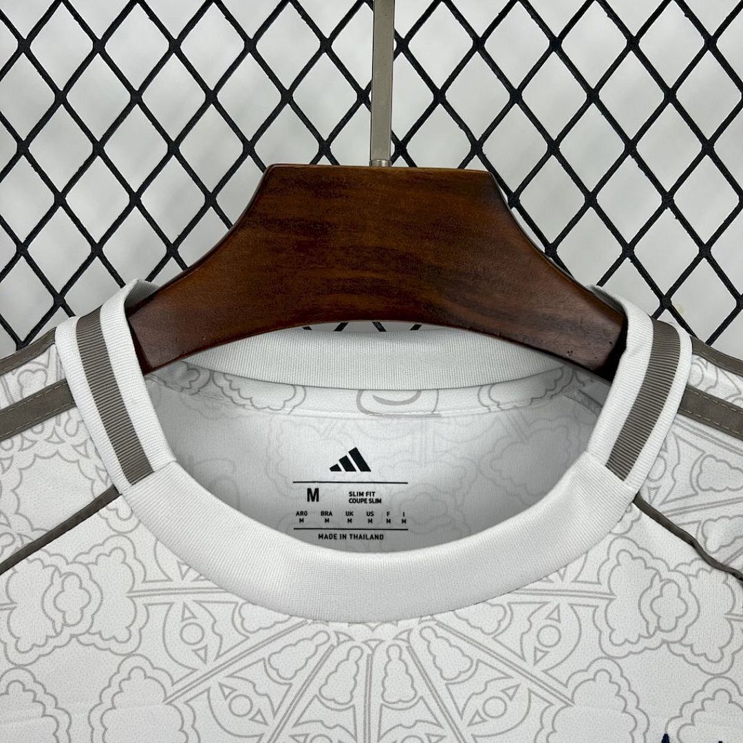 Nottingham Forest 2025-2026 Maillot Exterieur miniature 2