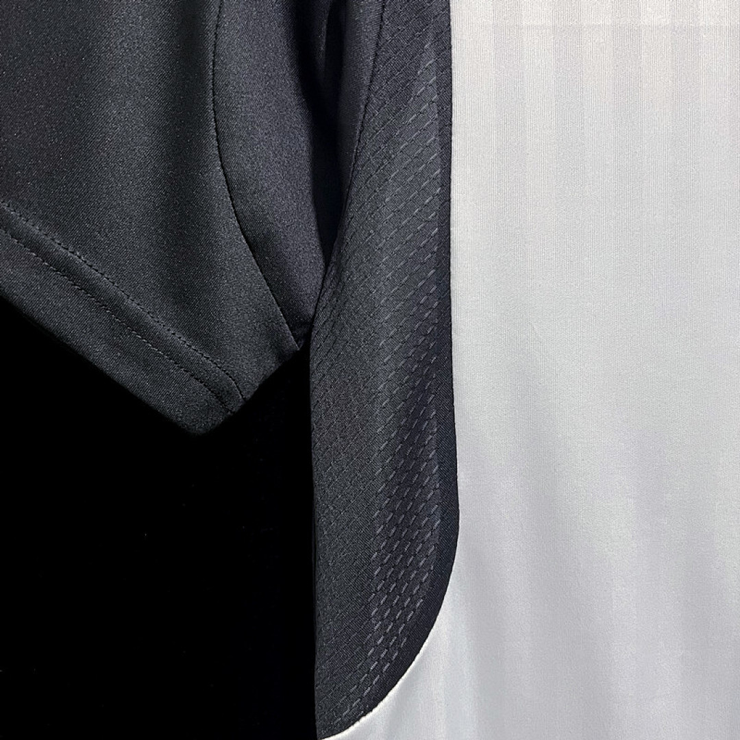 2324 Fulham Maillot Domicile miniature 3