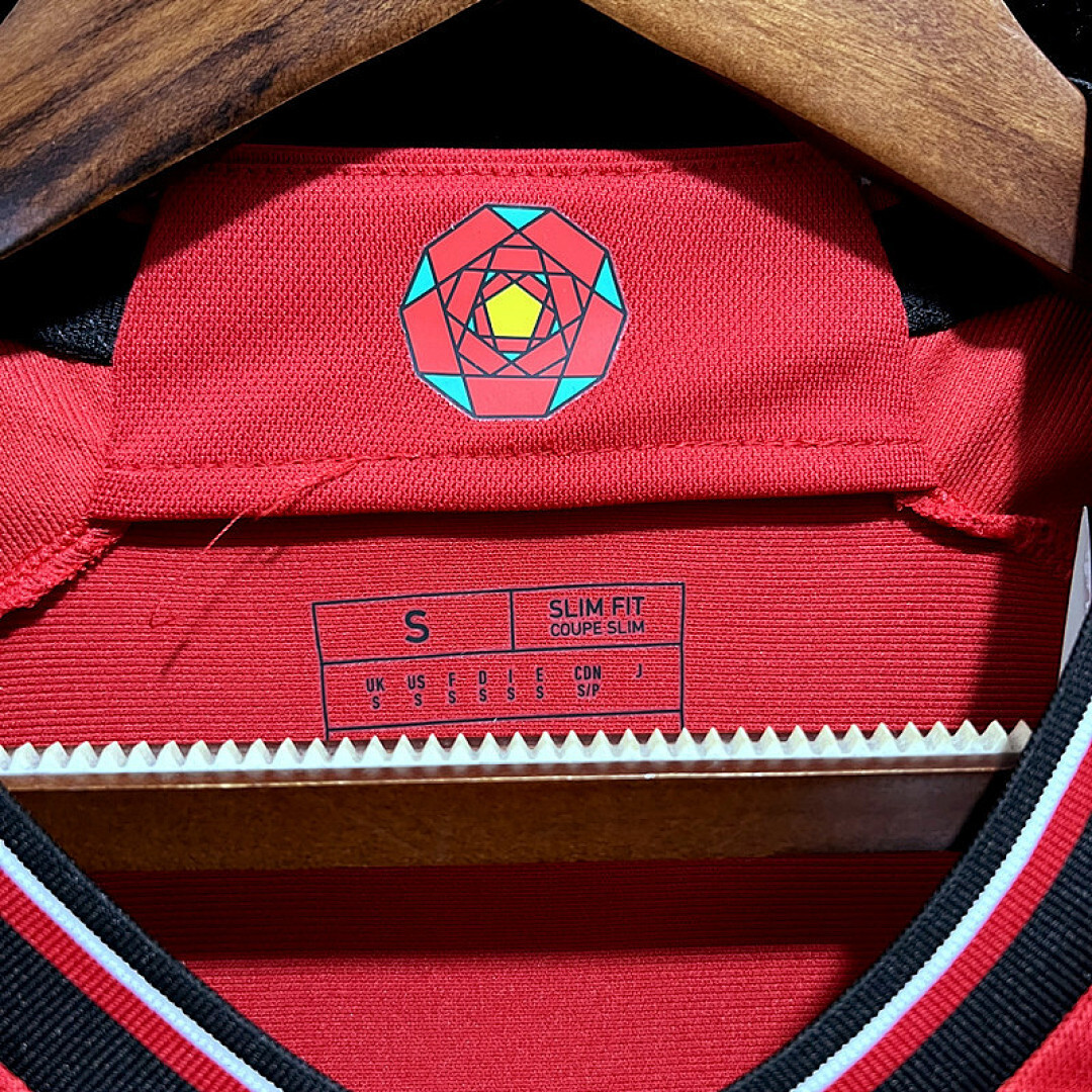 2324 M U Maillot Domicile miniature 11