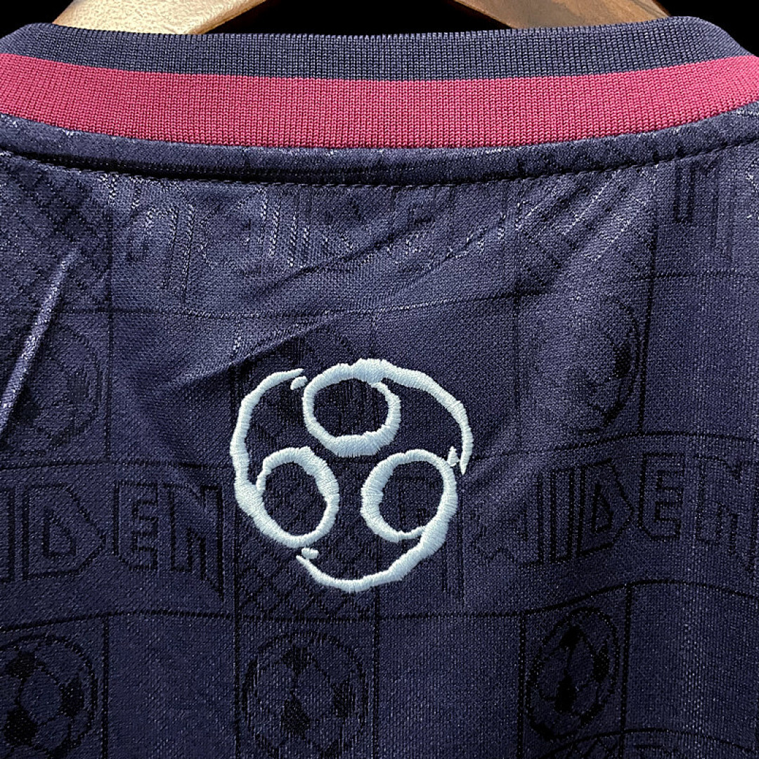 A definir Maillot Domicile Retro 2011 miniature 5