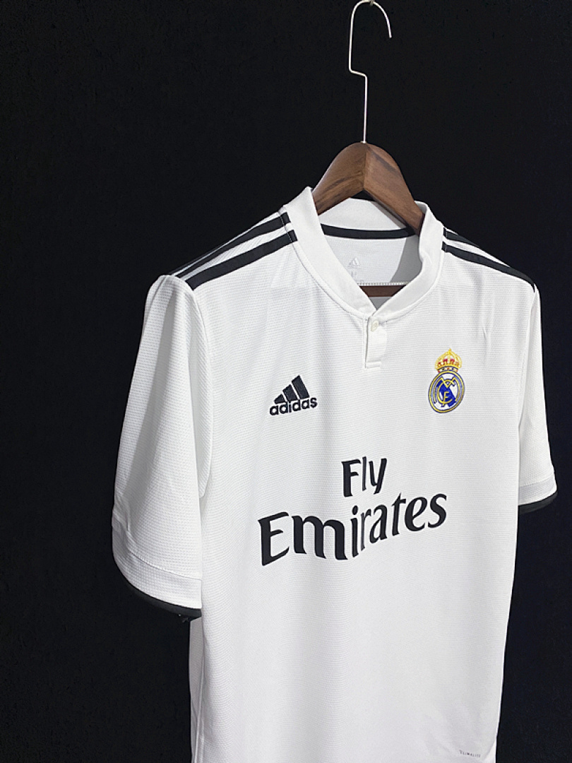Real Madrid Maillot Domicile 2018-2019 miniature 4