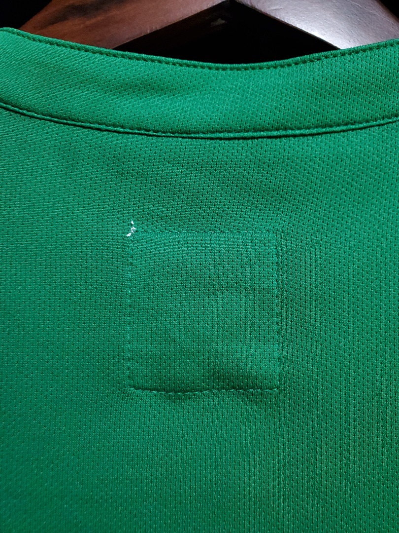 A definir Maillot Exterieur Retro 2011-2012 miniature 3