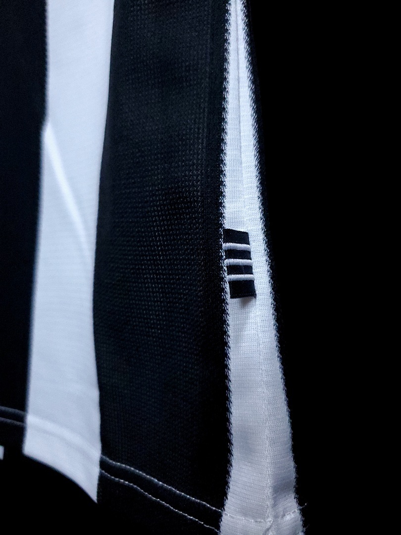 Newcastle Maillot Domicile Retro 1995-1997 miniature 4