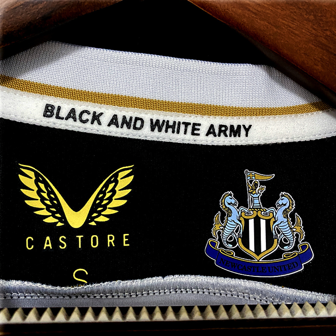 Newcastle Maillot Exterieur miniature 4