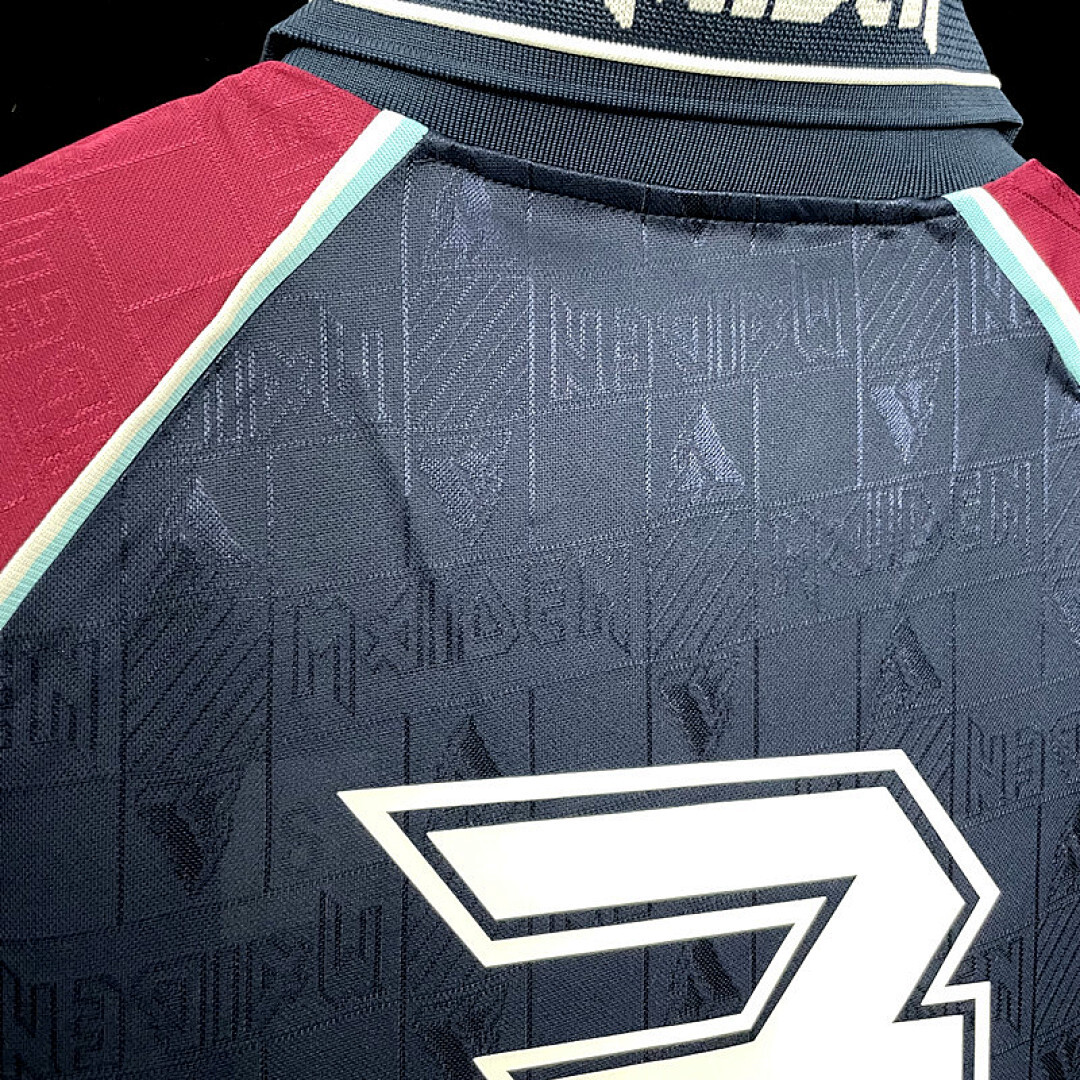 A definir Maillot Domicile Retro 1999 miniature 3