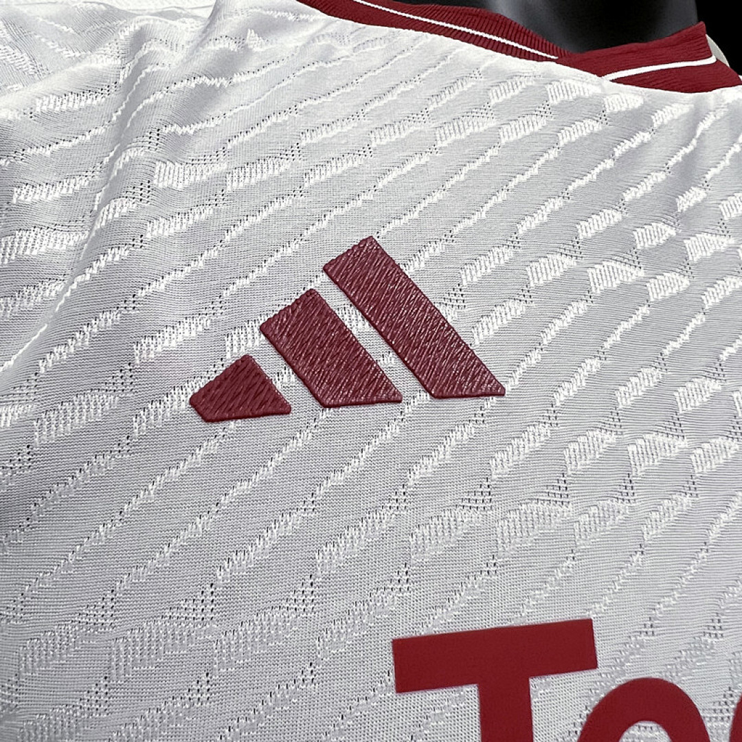 2324 M U Maillot Third Version Joueur miniature 3