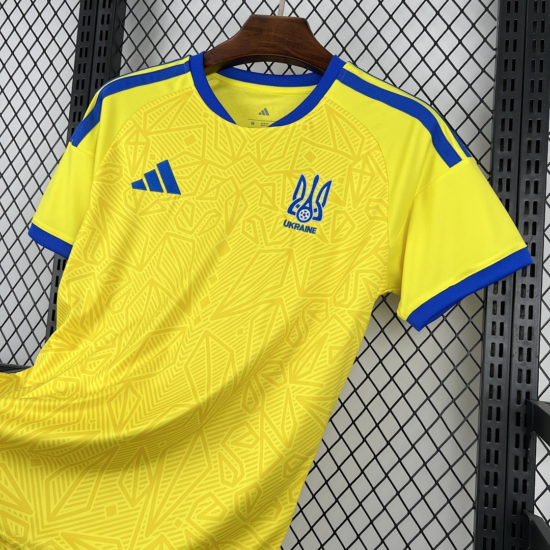 Ukraine World Cup Maillot Domicile 2026 miniature 5