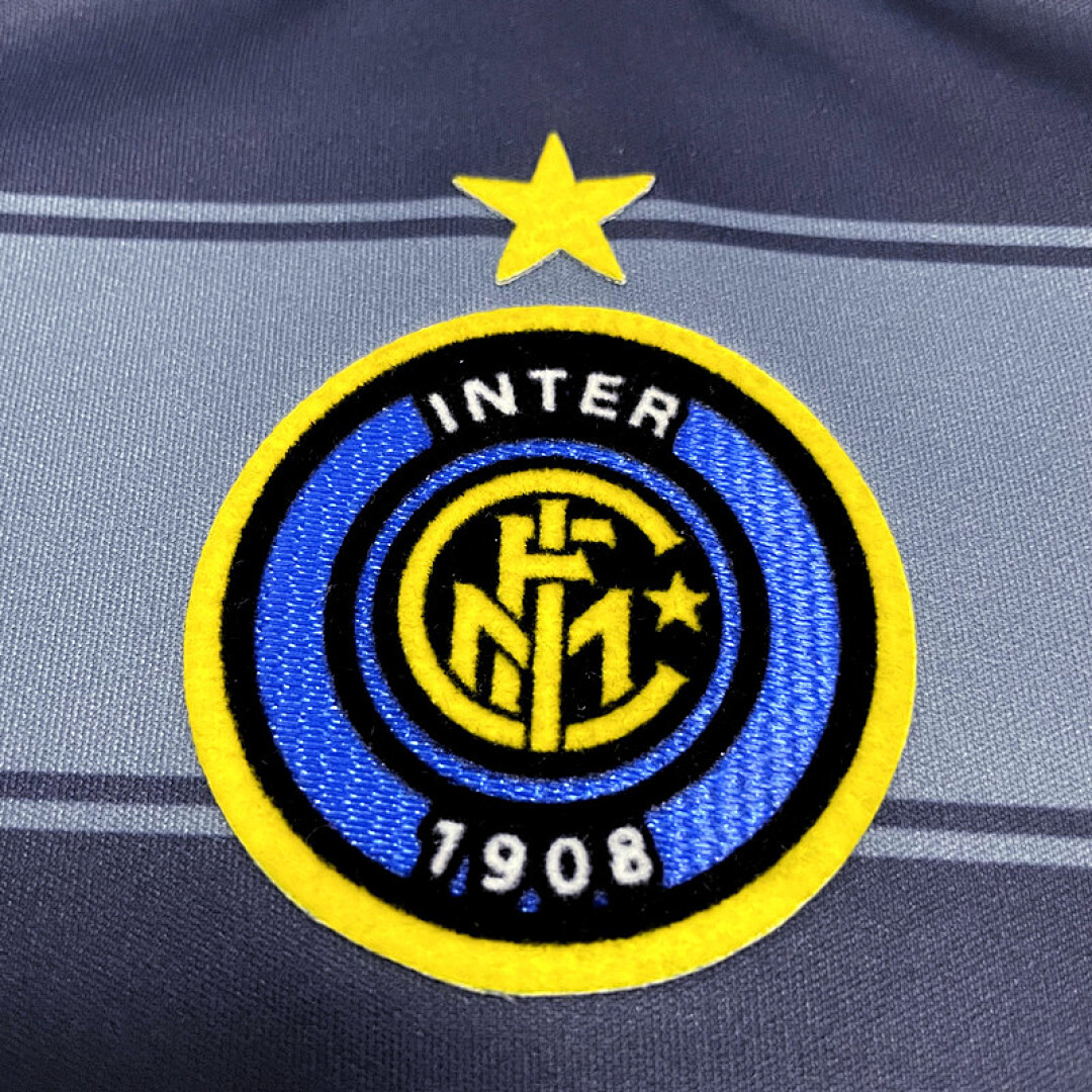 Inter Milan Maillot Third Retro miniature 9
