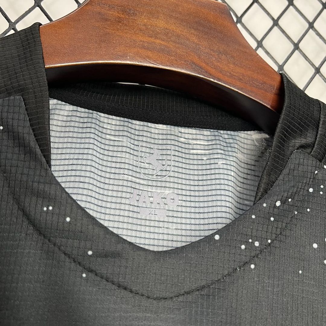 Vfb Stuttgarts 2024-2025 Thirds Maillot Domicile miniature 4