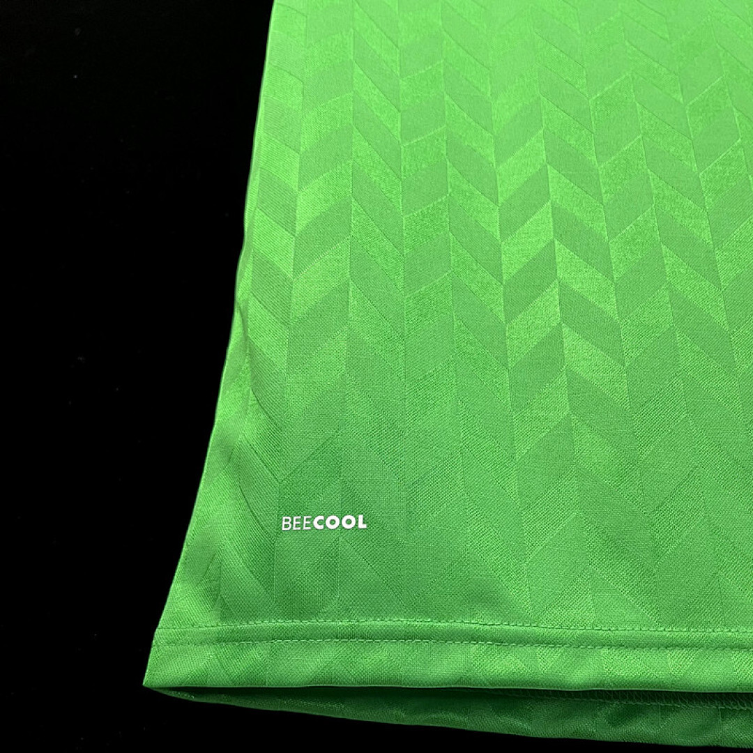 2324 Betis Maillot Exterieur miniature 5