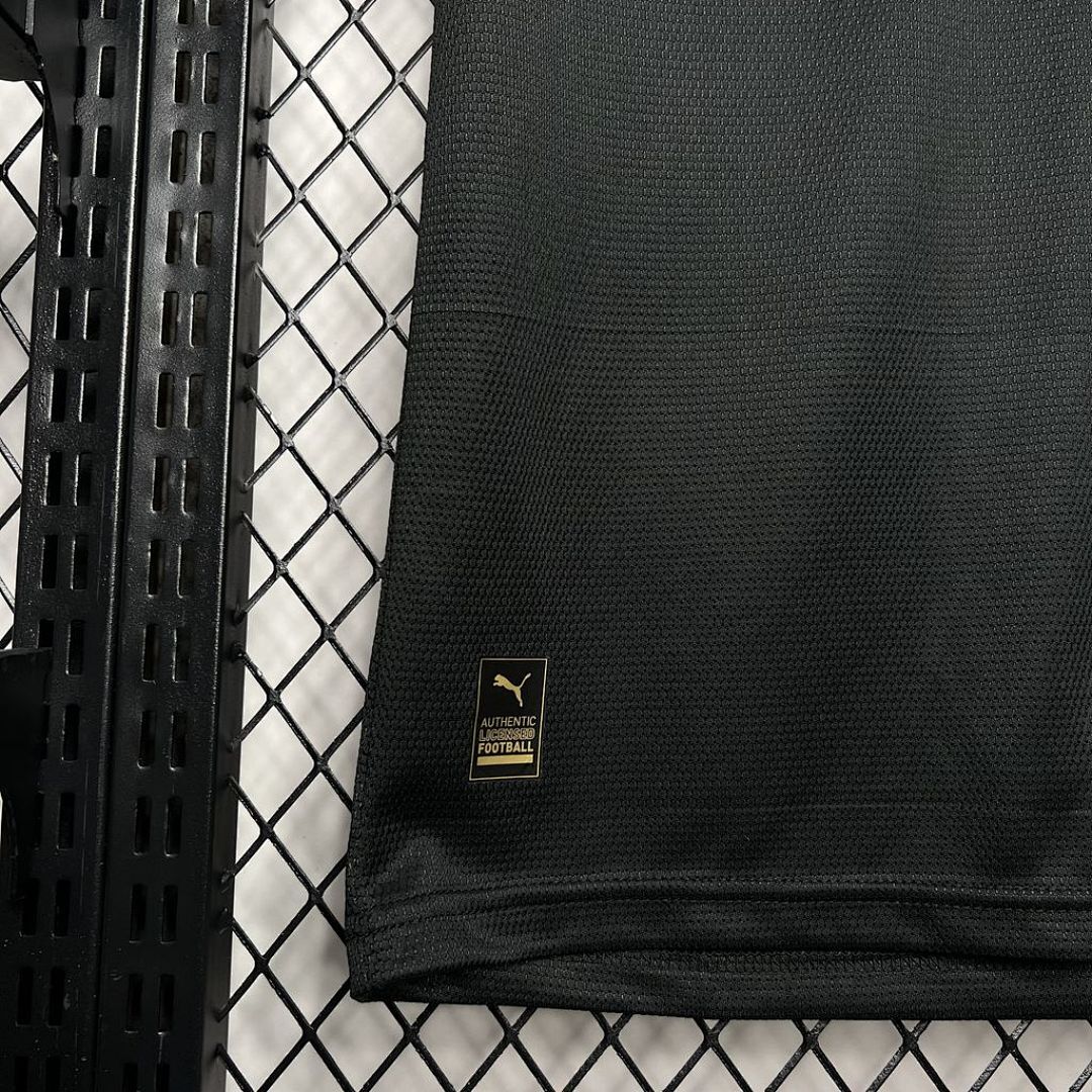 Valencia Cf 2024-2025 Black Gold Edition Maillot Domicile miniature 7