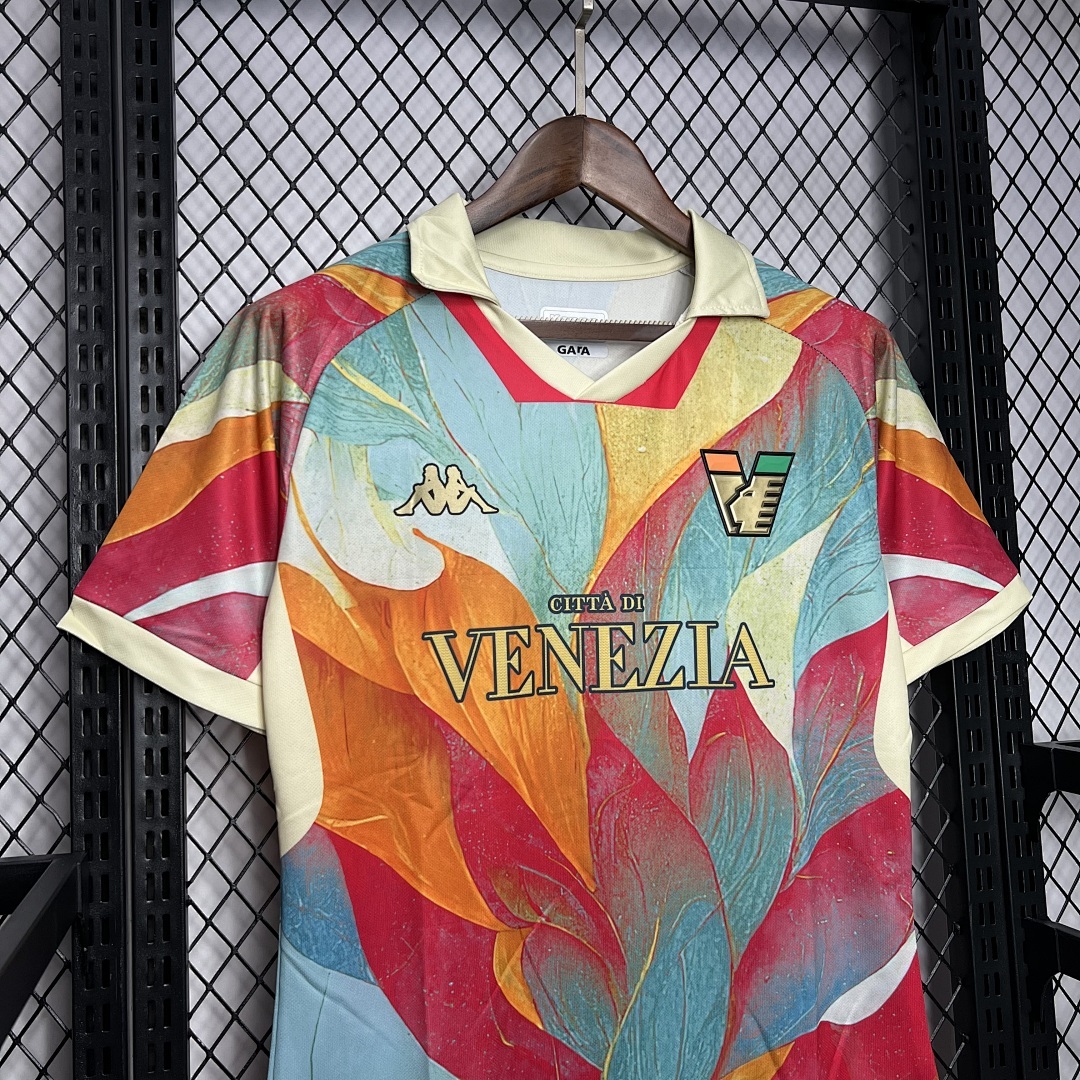 Venezia Fc 2024-2025 Special Edition Maillot Domicile Edition Speciale miniature 3