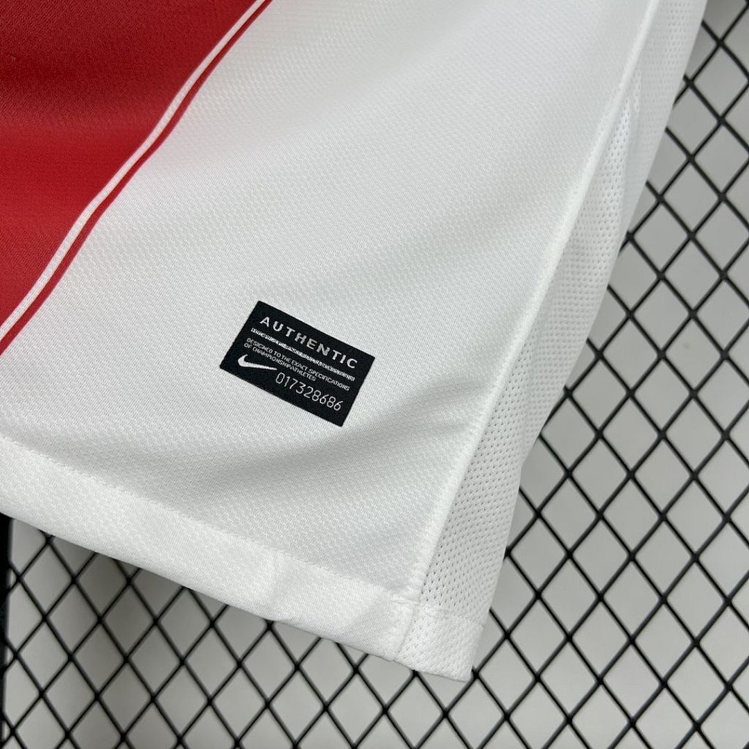 Portugal Maillot Exterieur Retro 2010 miniature 6