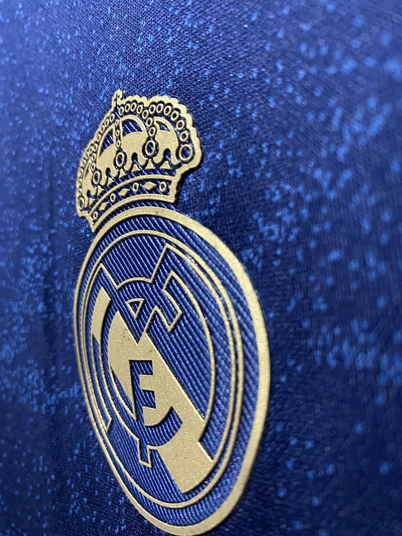 Real Madrid Maillot Exterieur 2019-2020 miniature 10